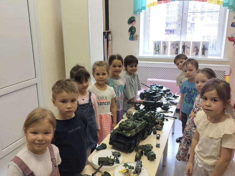 Выставка военной техники